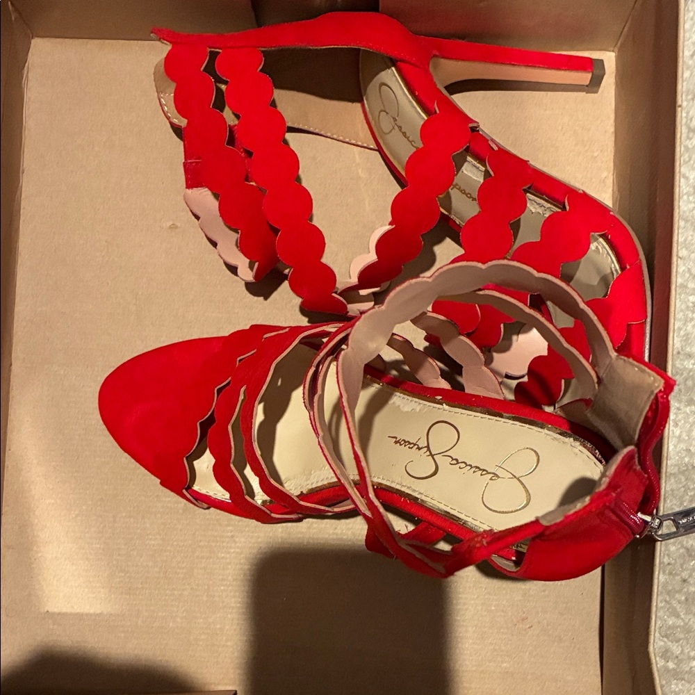 Jessica Simpson Red Scalloped Heels size 7  women, zip closure, fireRED, summer